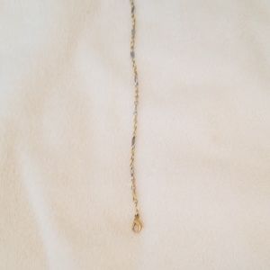 8in 14Kt yellow and white gold braceket